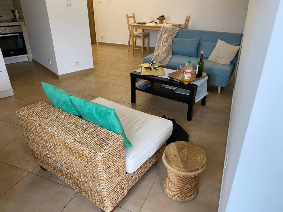 Akropole De Caroline, Central, Lumineux, Calme, Free Parking, Lift, 3 Beds Draguignan Exterior photo